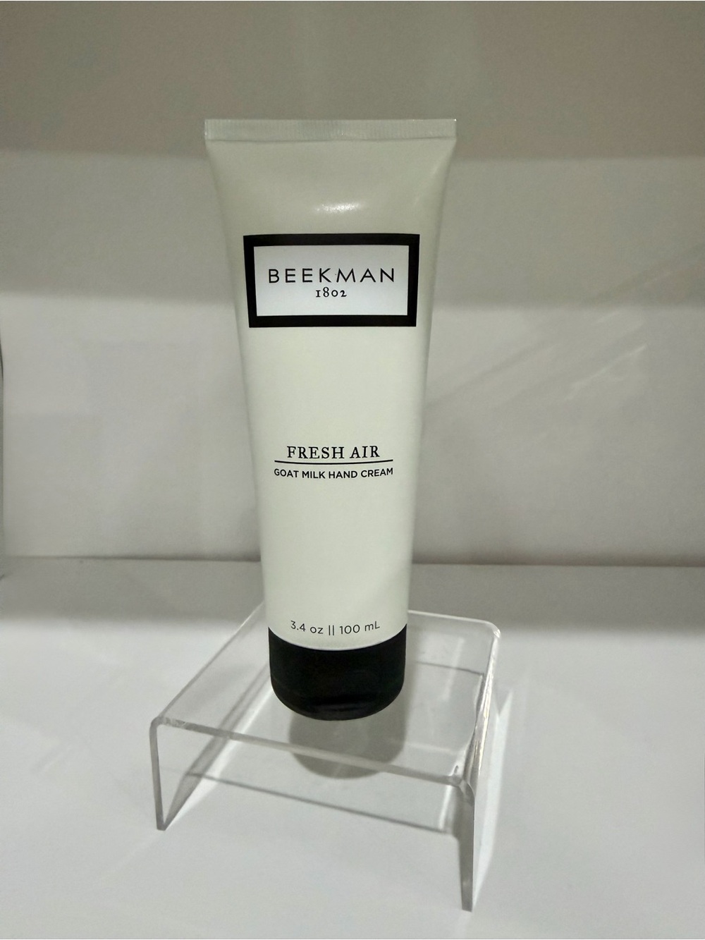 Beekman 1802 Fresh Air Goat Milk Hand Cream - White & Black